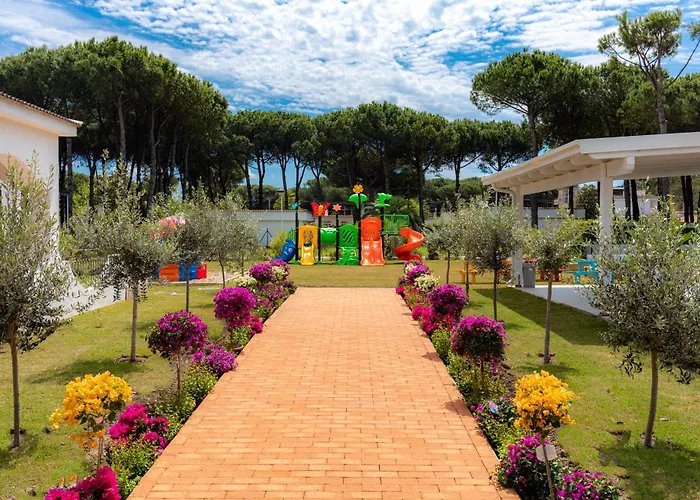 Hotel con piscina: Oleandri Resort Paestum